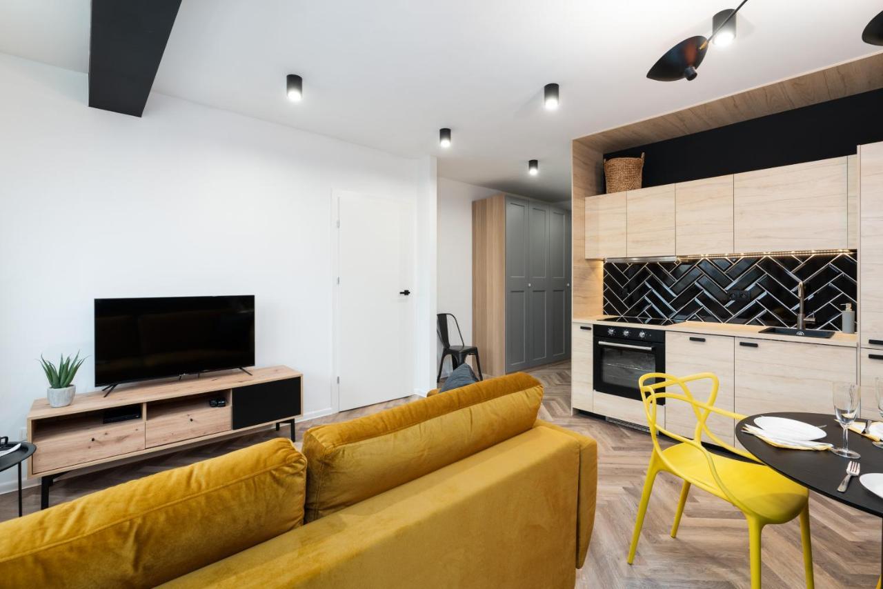 Loft Style Apartment Opienskiego Close To The Zurawiniec Nature Reserve By Noclegi Renters Poznan Bagian luar foto
