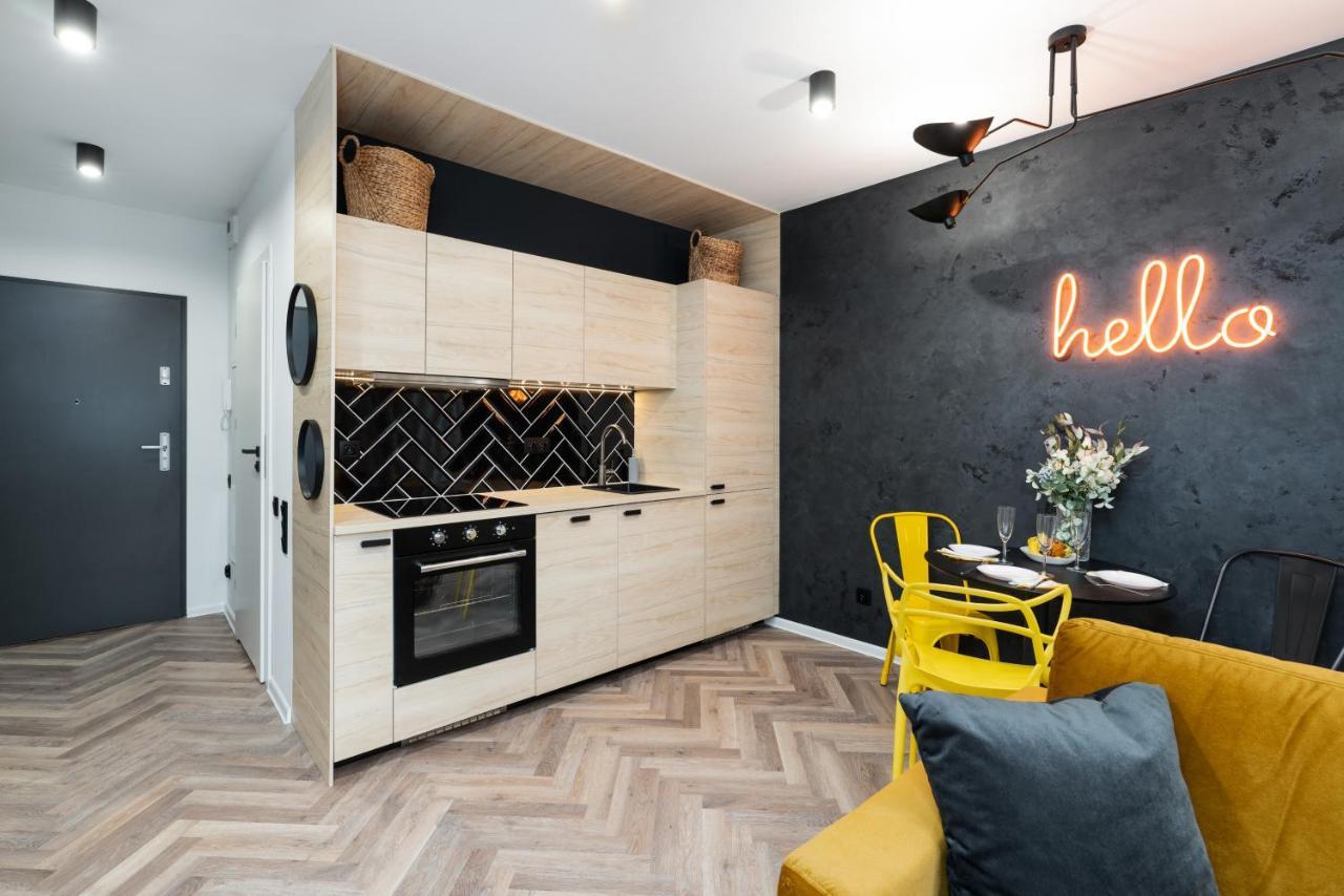 Loft Style Apartment Opienskiego Close To The Zurawiniec Nature Reserve By Noclegi Renters Poznan Bagian luar foto